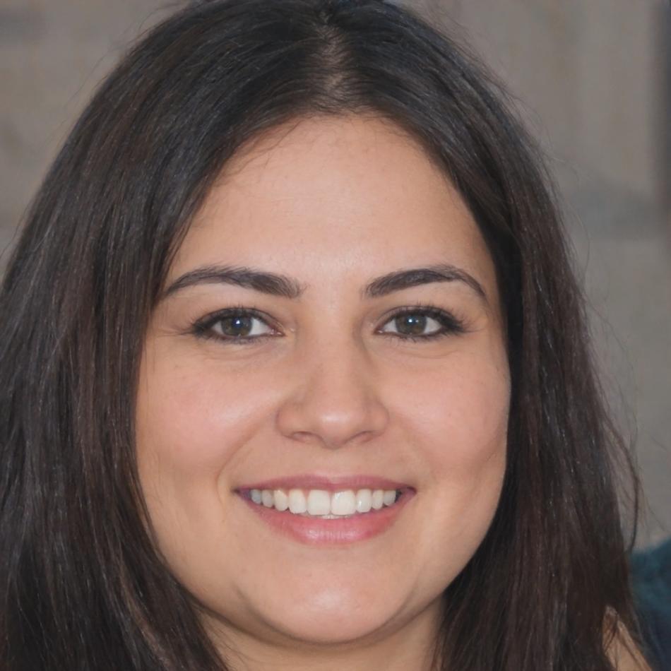 Sienna Thorne content strategist